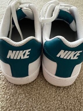 Nike teal swoosh Court Royale Women’s shoes